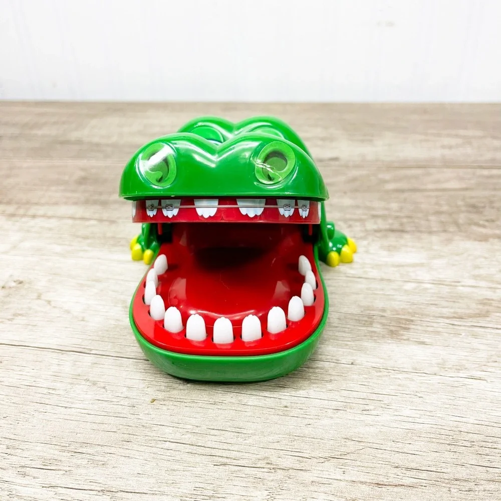 Crocodile Dentist - A Grouchy Friend with a Grievous Toothache - Replacement!